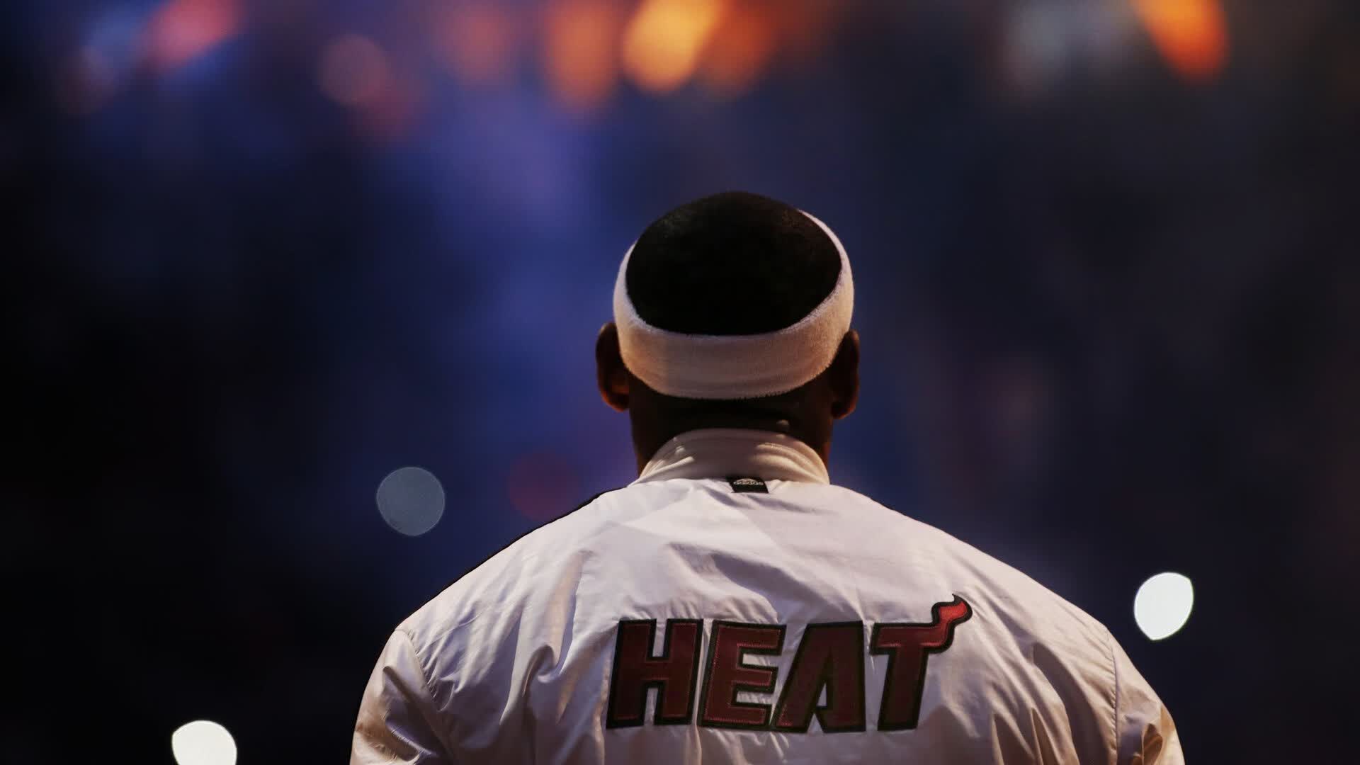 太狠了！全球体坛疯狂联动，窗口期里昂备战NBA，国安调整名单足总杯，皇马队长鼓劲德国杯